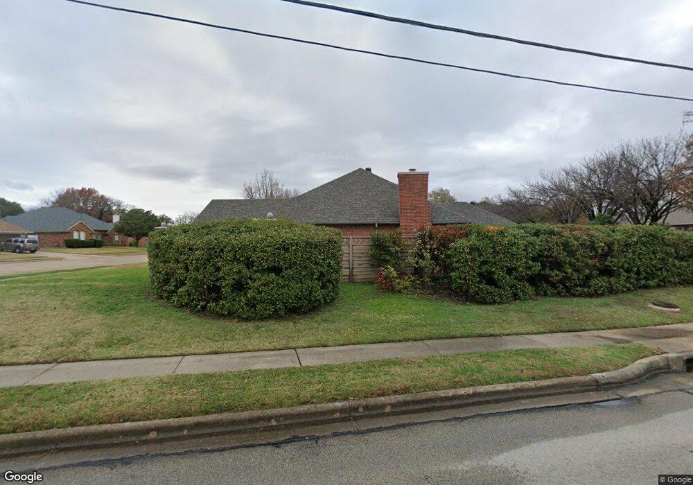 2700 Fox Glenn Ct, Hurst, TX 76054 - photo 1