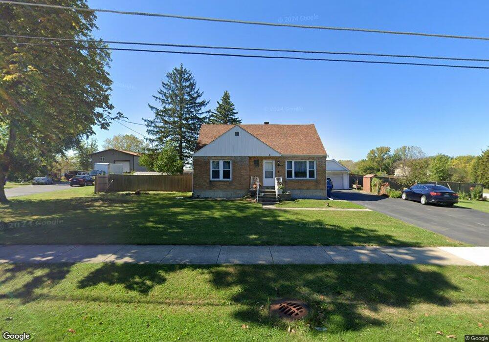 1434 Magnolia Ave, Gurnee, IL 60031 - photo 1