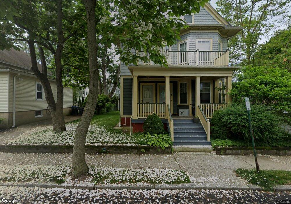 137 6th St unit 2, Providence, RI 02906 - photo 1