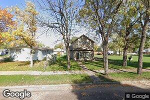 410 W 2nd Ave, Flandreau, SD 57028
