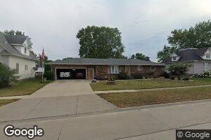 803 8th St, Durant, IA 52747