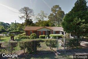 2226 Pinewood Dr, Brunswick, GA 31520