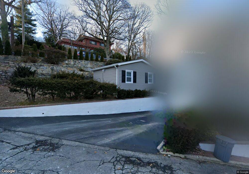 25 Linn Place, Yonkers, NY 10705 - photo 1