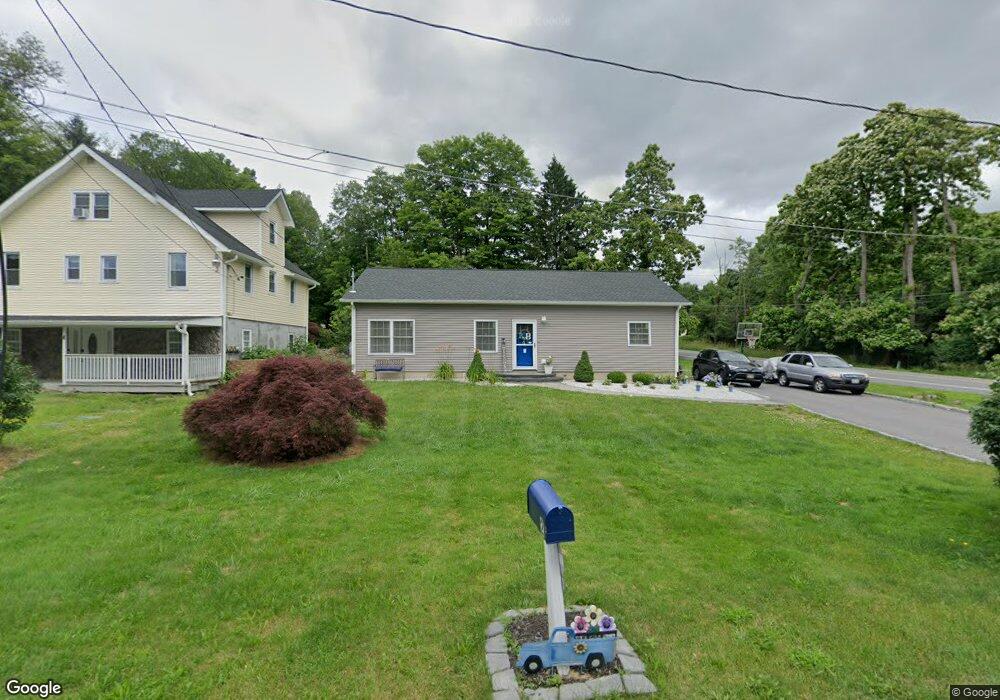 2 2 Robins Cir, Bullville, NY 10915 - photo 1