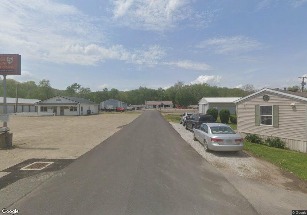 0 Crescent unit 20240133, Coshocton, OH 43812 - photo 1