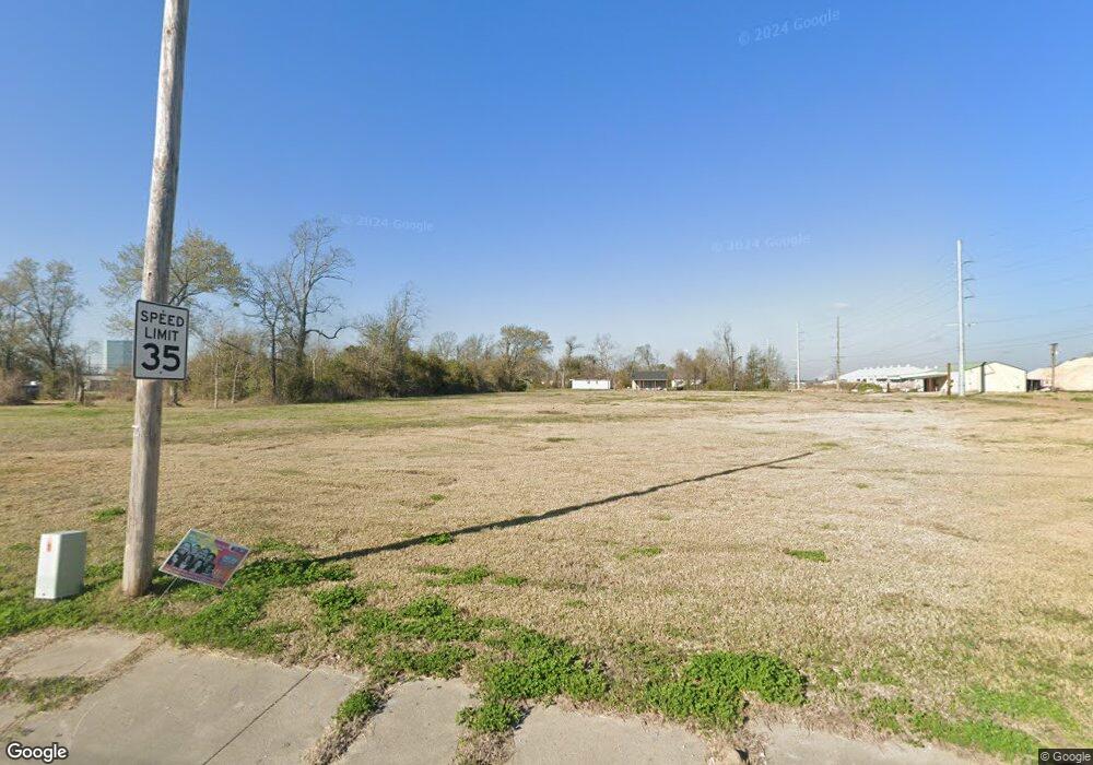 223 N Kirkman St, Lake Charles, LA 70601 - photo 1