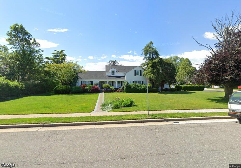 7 Garden Place, Hempstead, NY 11550 - photo 1