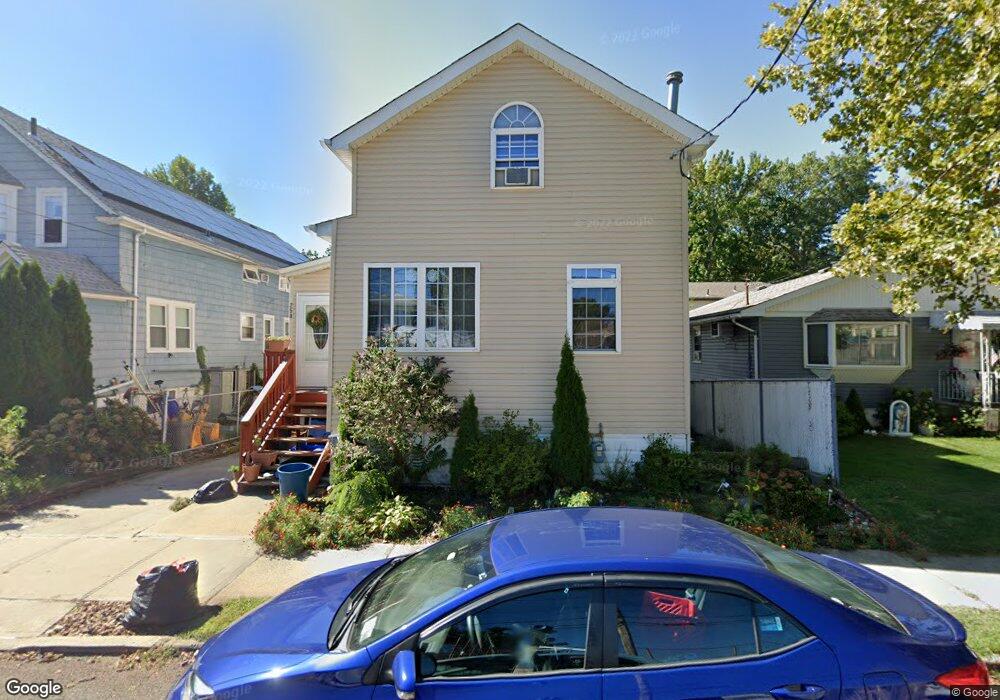 250 Cleveland Ave, Staten Island, NY 10308 - photo 1