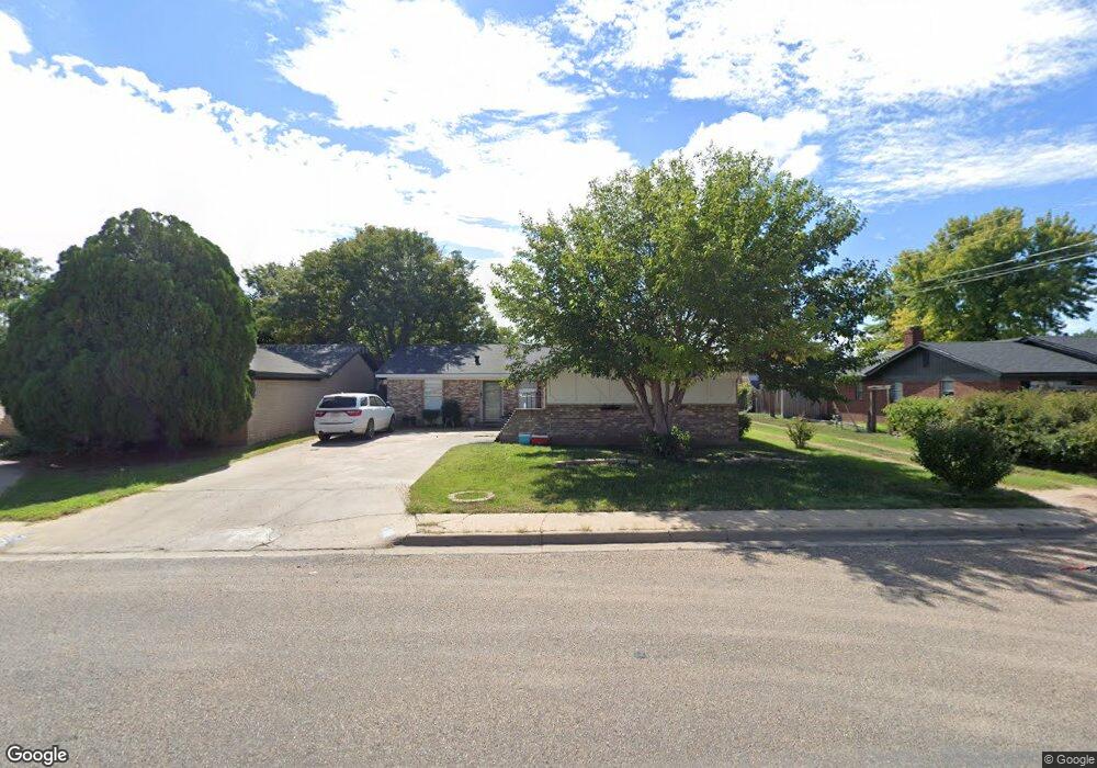 1010 NE 4th St, Dumas, TX 79029 - photo 1