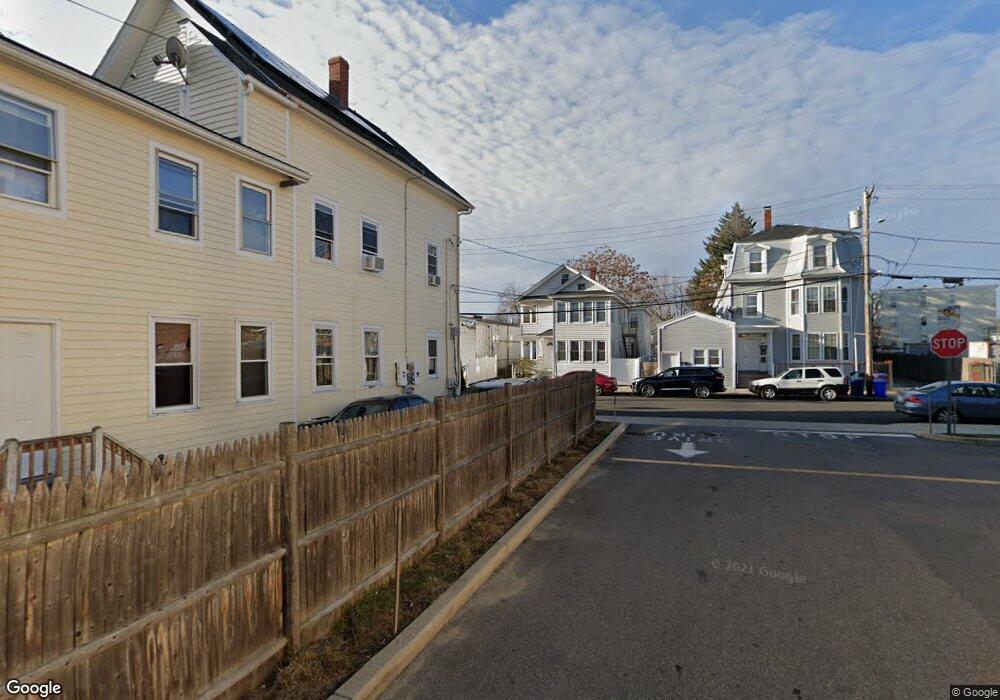 98 1/2 Tremont St, Lawrence, MA 01841 - photo 1