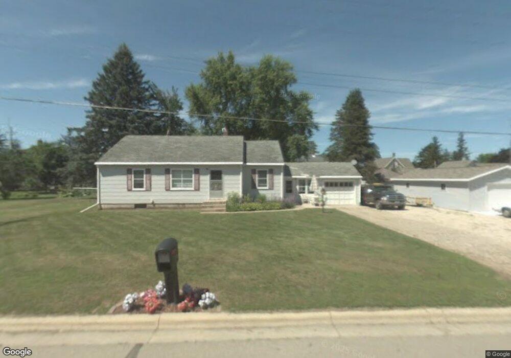 425 Park Ave, Zumbrota, MN 55992 - photo 1