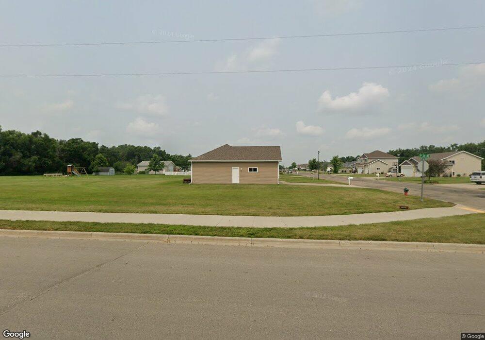 503 21st Ave NE, Jamestown, ND 58401 - photo 1