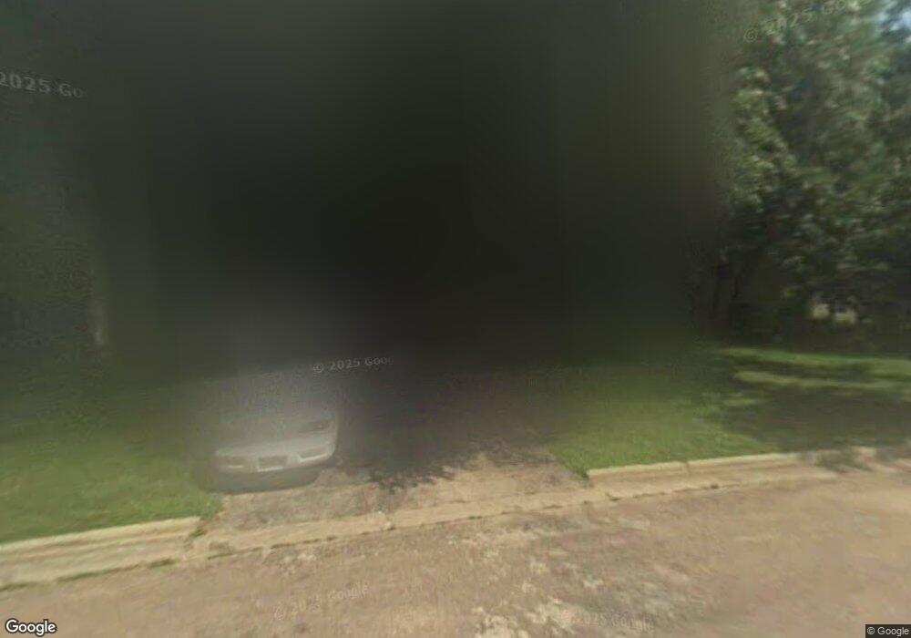 3108 Thompson Ave, Des Moines, IA 50317 - photo 1