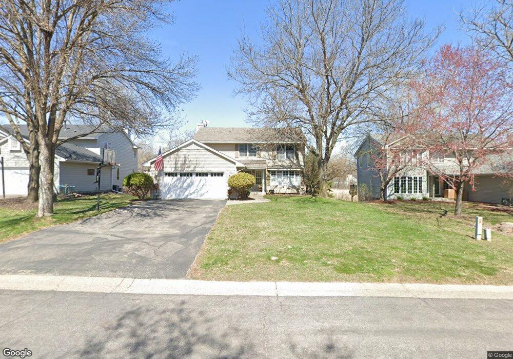 19455 Vine Ridge Rd, Excelsior, MN 55331 - photo 1