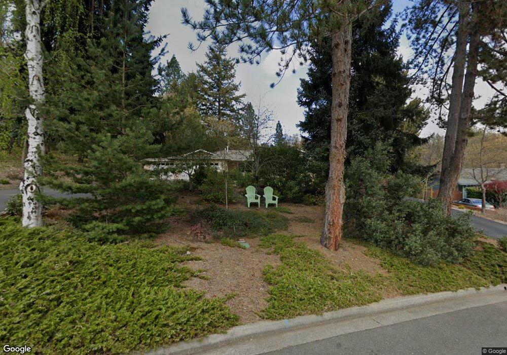 1608 NW Crescent Dr, Grants Pass, OR 97526 - photo 1