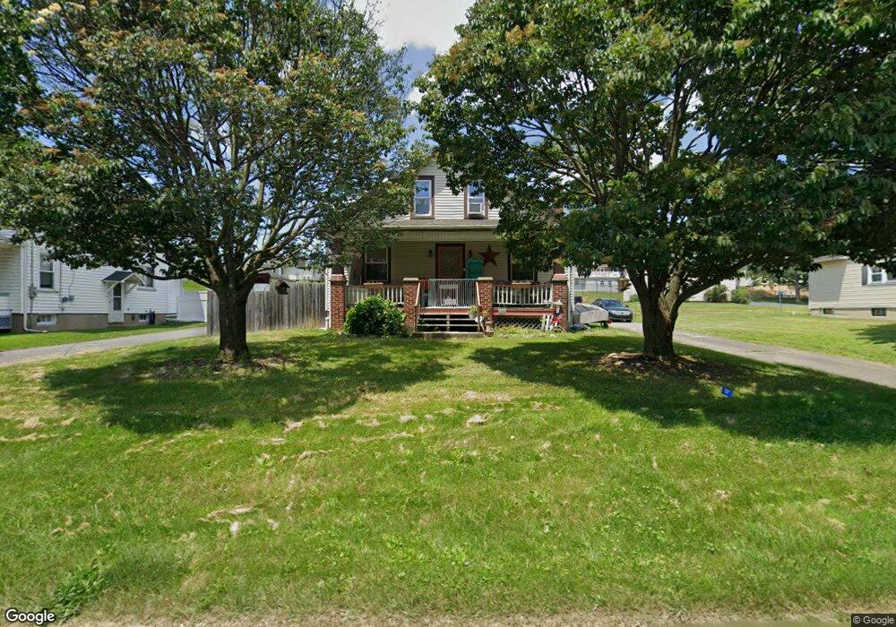 141 E Lawn Rd, Nazareth, PA 18064 - photo 1