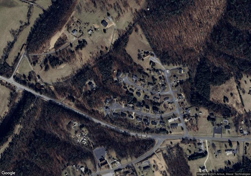 44 Seymour Cir, Staunton, VA 24401 - photo 1