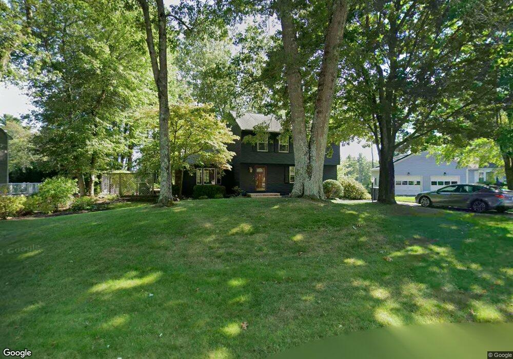 4 Kim Dr, Nashua, NH 03062 - photo 1