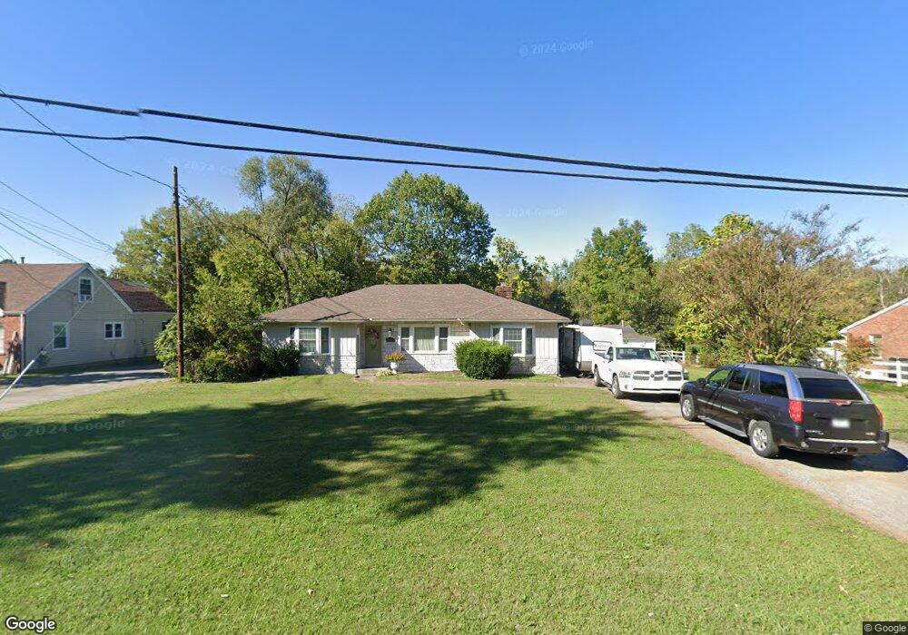 5915 E Manslick Rd, Louisville, KY 40219 - photo 1