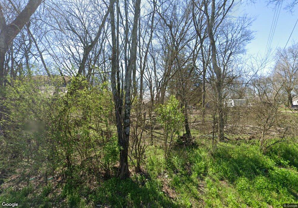 1417 Powell Ln, Lewisburg, TN 37091 - photo 1