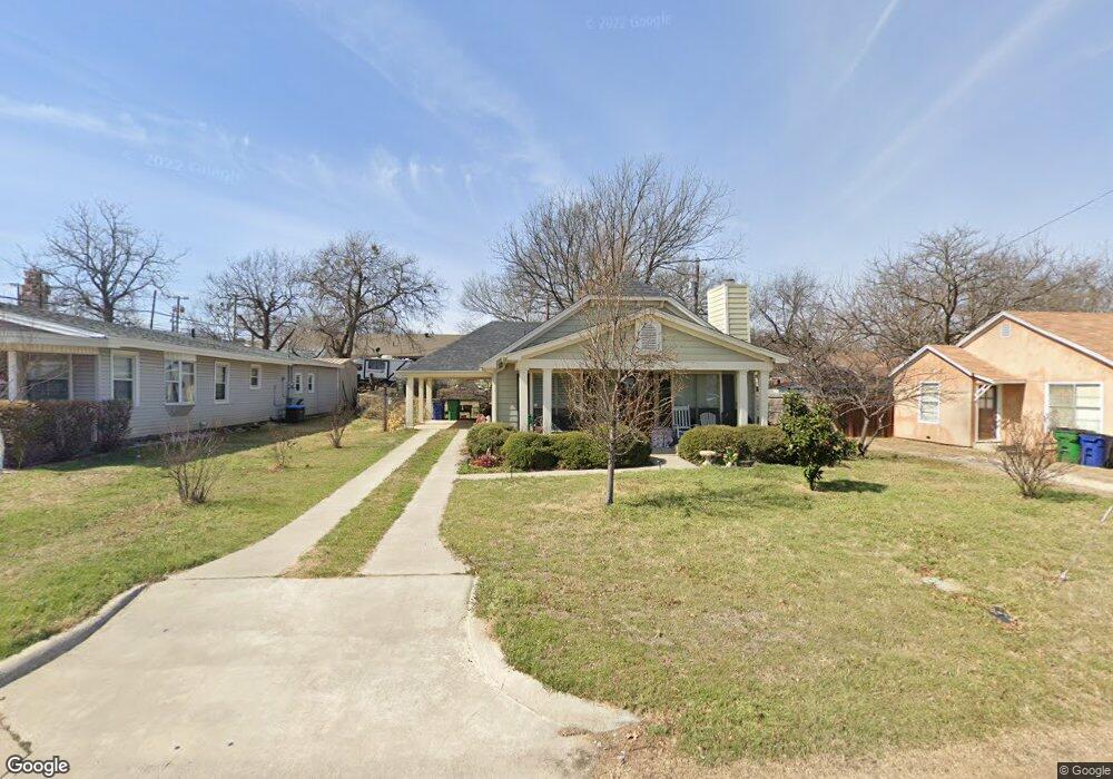 303 N Miller St, Decatur, TX 76234 - photo 1