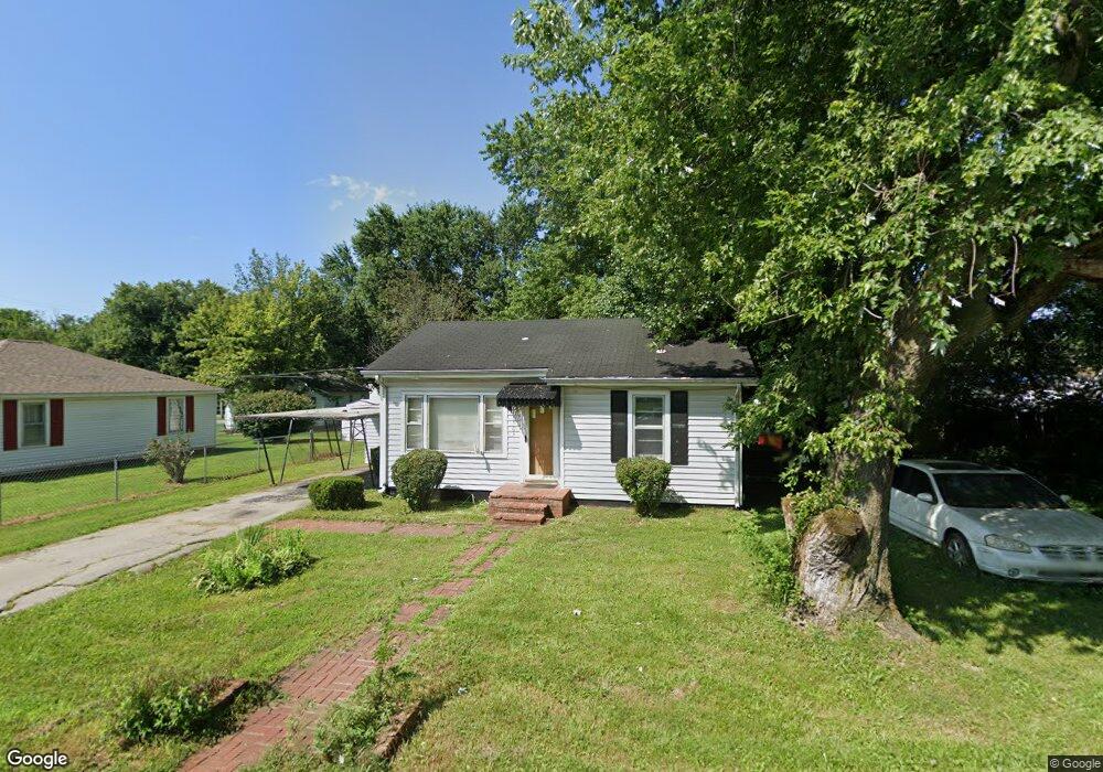 1703 Woodson Dr, Hopkinsville, KY 42240 - photo 1