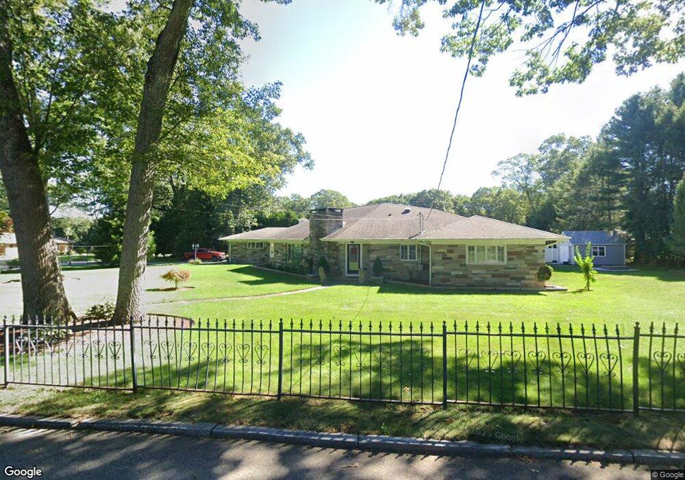 12 Maplecrest Dr, Greenville, RI 02828 - photo 1