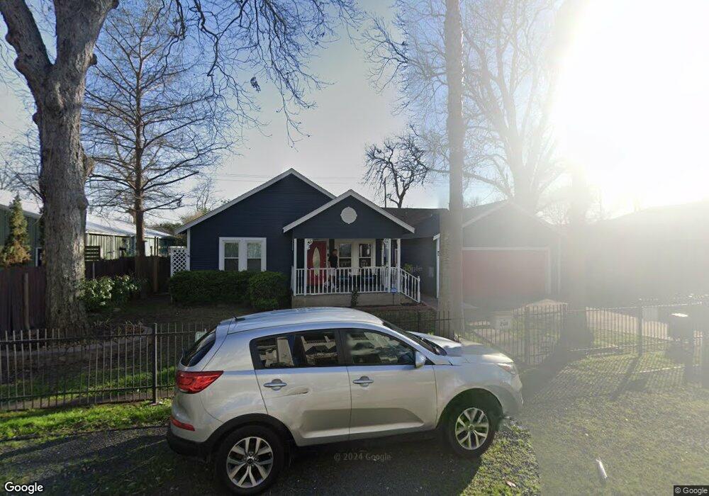 208 E 27th St, Houston, TX 77008 - photo 1