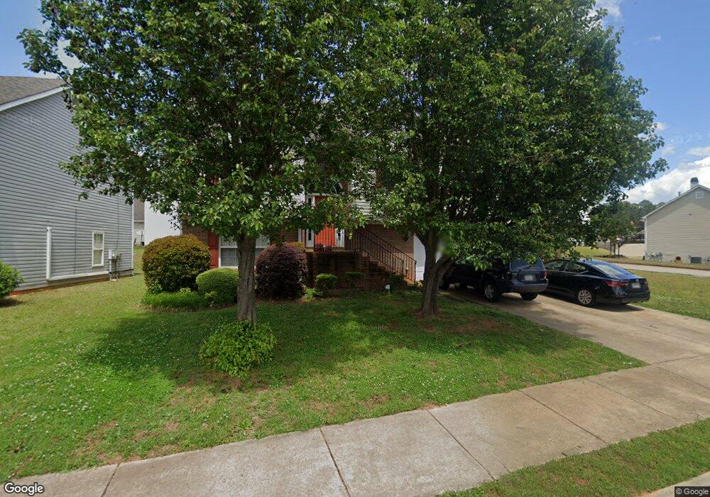 1532 Queen Elizabeth Dr, Locust Grove, GA 30248 - photo 1