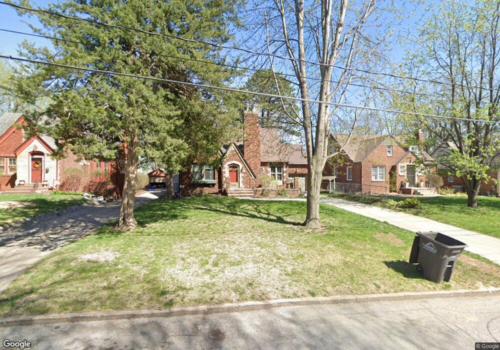 2123 34th St, Des Moines, IA 50310 - photo 1