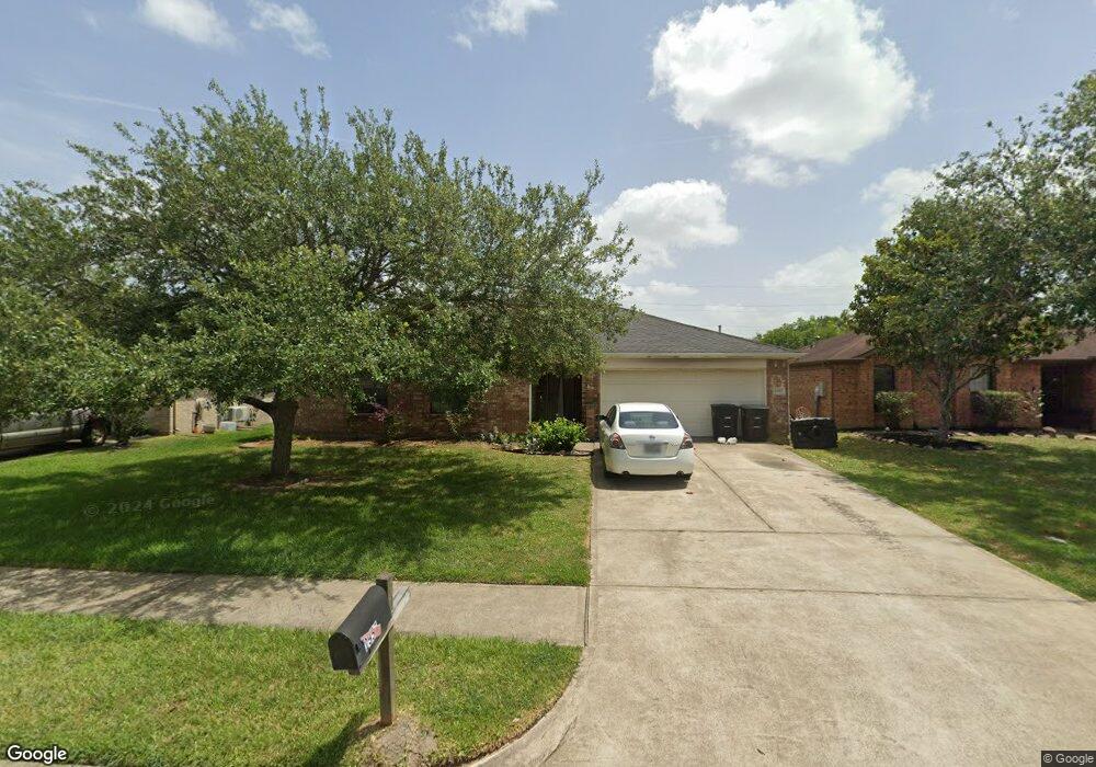 2957 Community Dr, Alvin, TX 77511 - photo 1