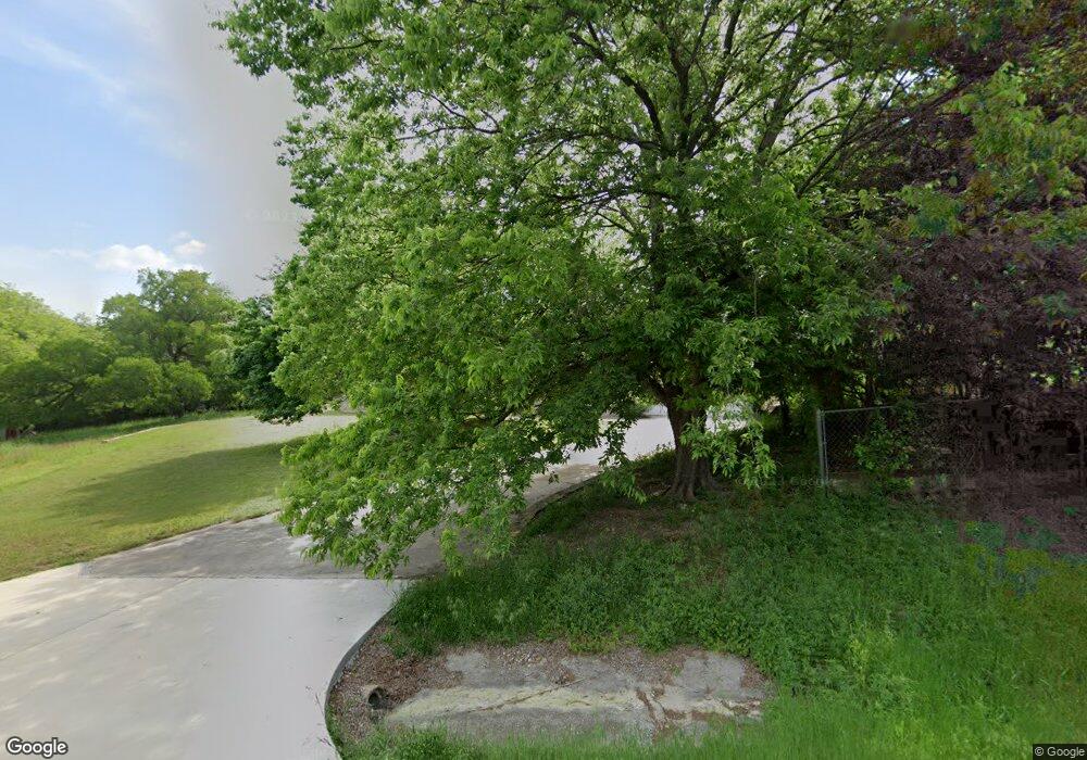 1513 Red Oak Cir, Azle, TX 76020 - photo 1