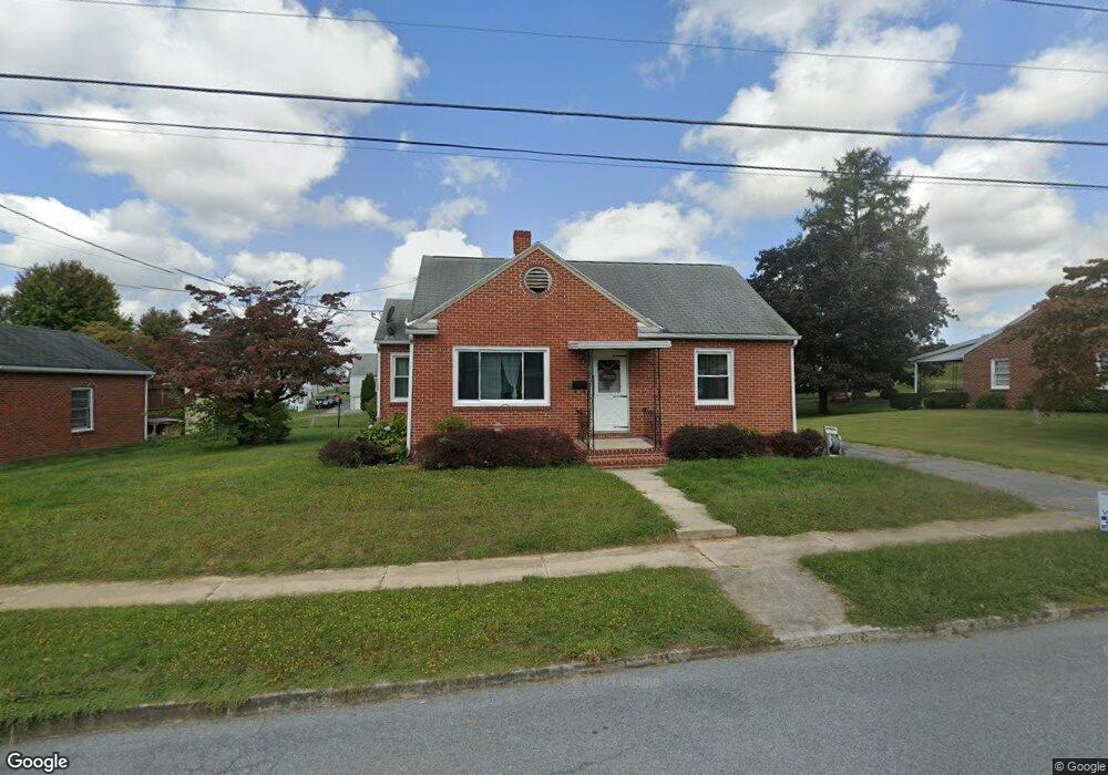 332 Harrison Ave, Waynesboro, PA 17268 - photo 1
