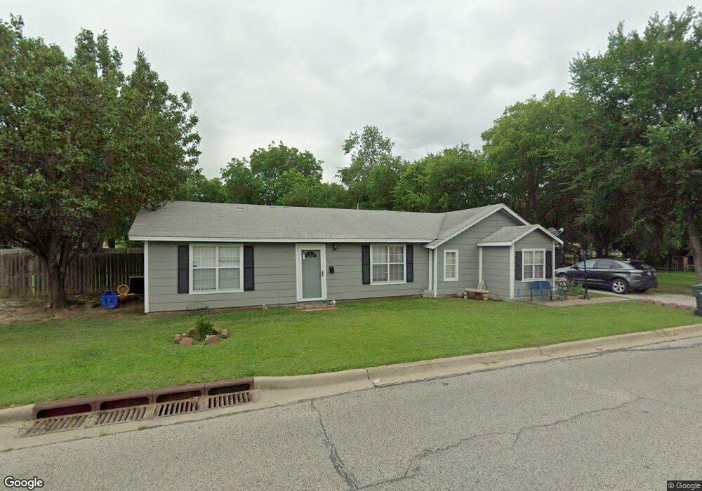 205 10th Ave SE, Ardmore, OK 73401 - photo 1