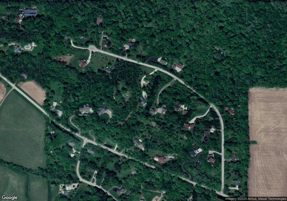 555 Echo Valley Rd, Brooklyn, WI 53521 - photo 1