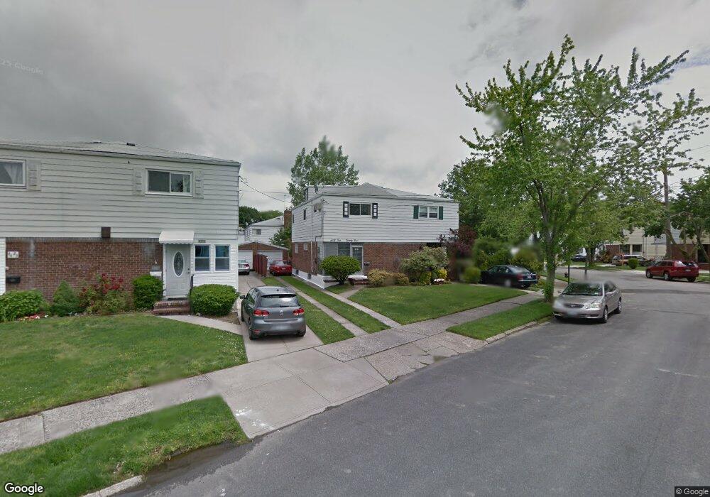 64-29 136th St, Flushing, NY 11367 - photo 1