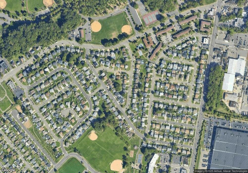 1051 Truxton Dr, Perth Amboy, NJ 08861 - photo 1