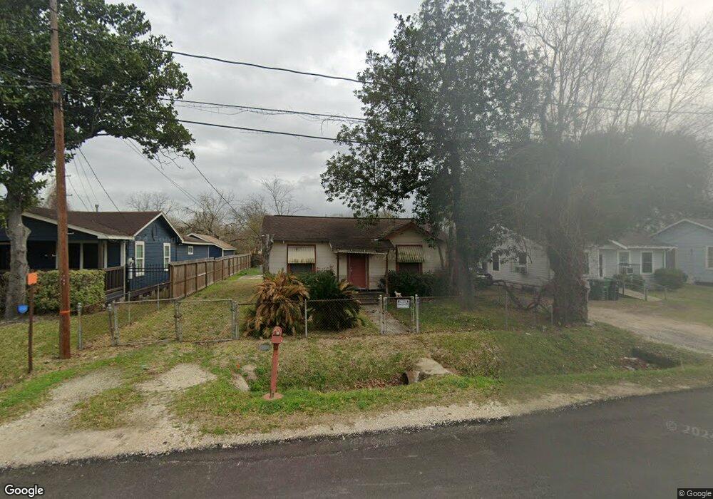 7722 James Franklin St, Houston, TX 77088 - photo 1
