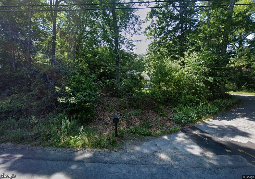 348 Sharps Lot Rd, Swansea, MA 02777 - photo 1