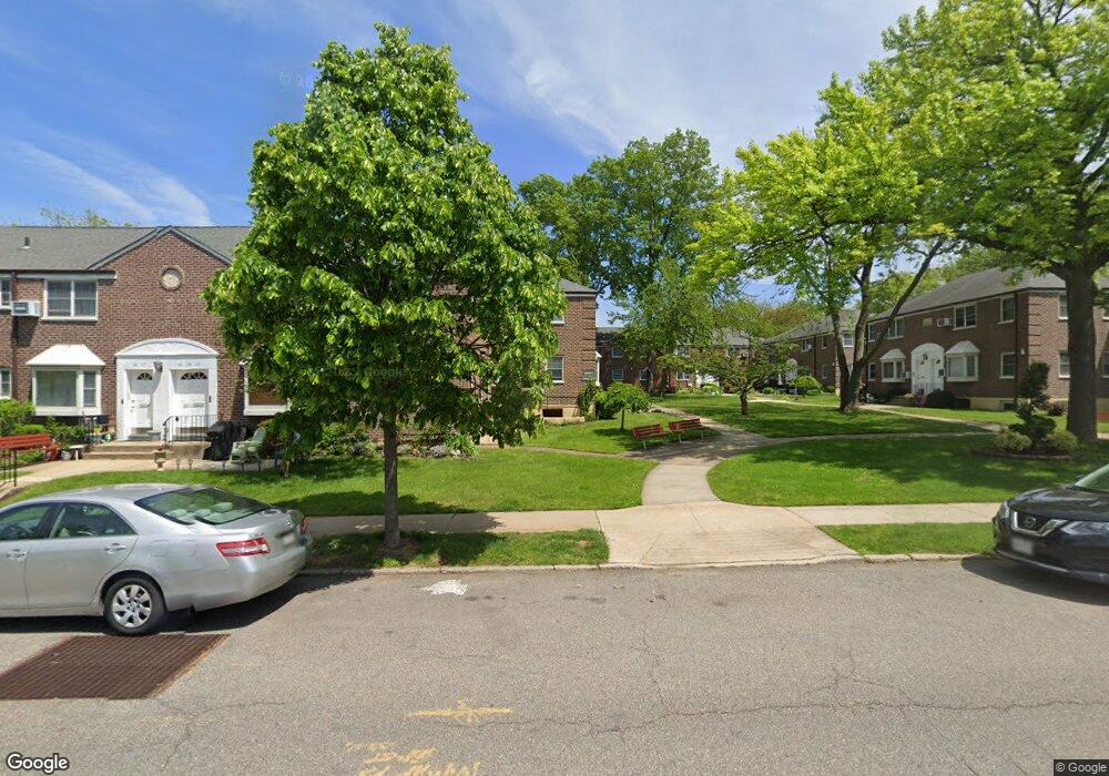 5811 251st St unit 54, Little Neck, NY 11362 - photo 1