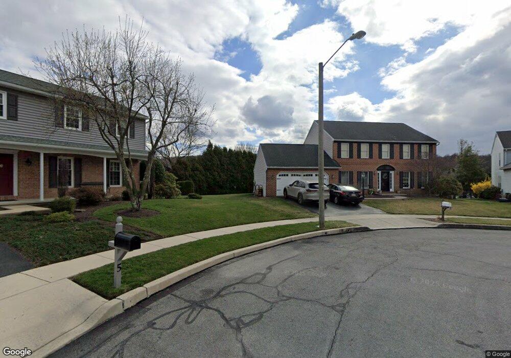 4 Fox Ct, Reading, PA 19607 - photo 1