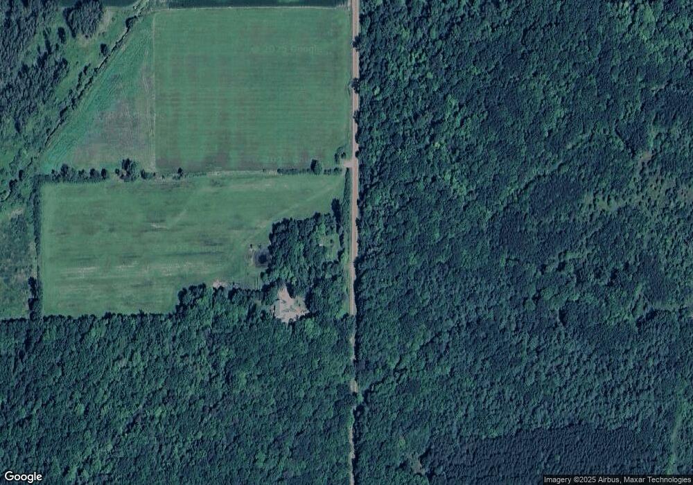 2704 S Woodbridge Rd, Ithaca, MI 48847 - photo 1