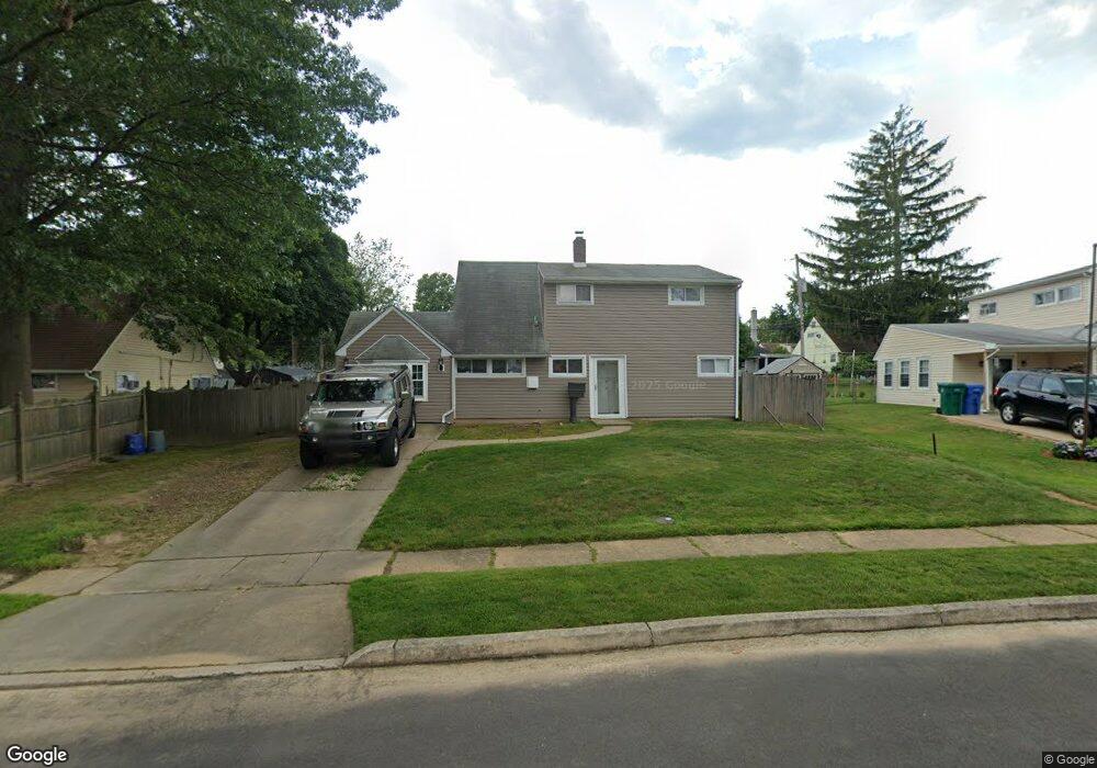 53 Red Maple Ln, Levittown, PA 19055 - photo 1