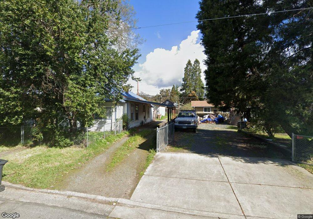 910 SW J St, Grants Pass, OR 97526 - photo 1