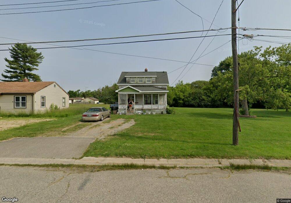 1289 E Princeton Ave, Flint, MI 48505 - photo 1