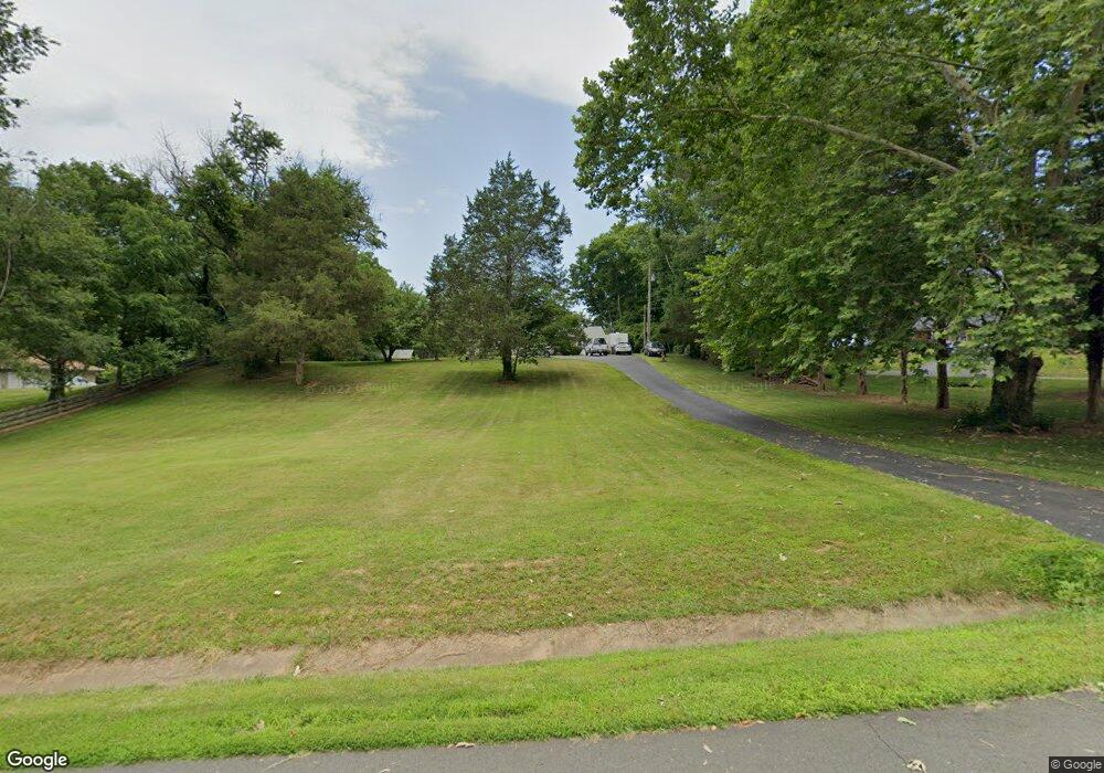 10611 Manor Ct, Manassas, VA 20111 - photo 1