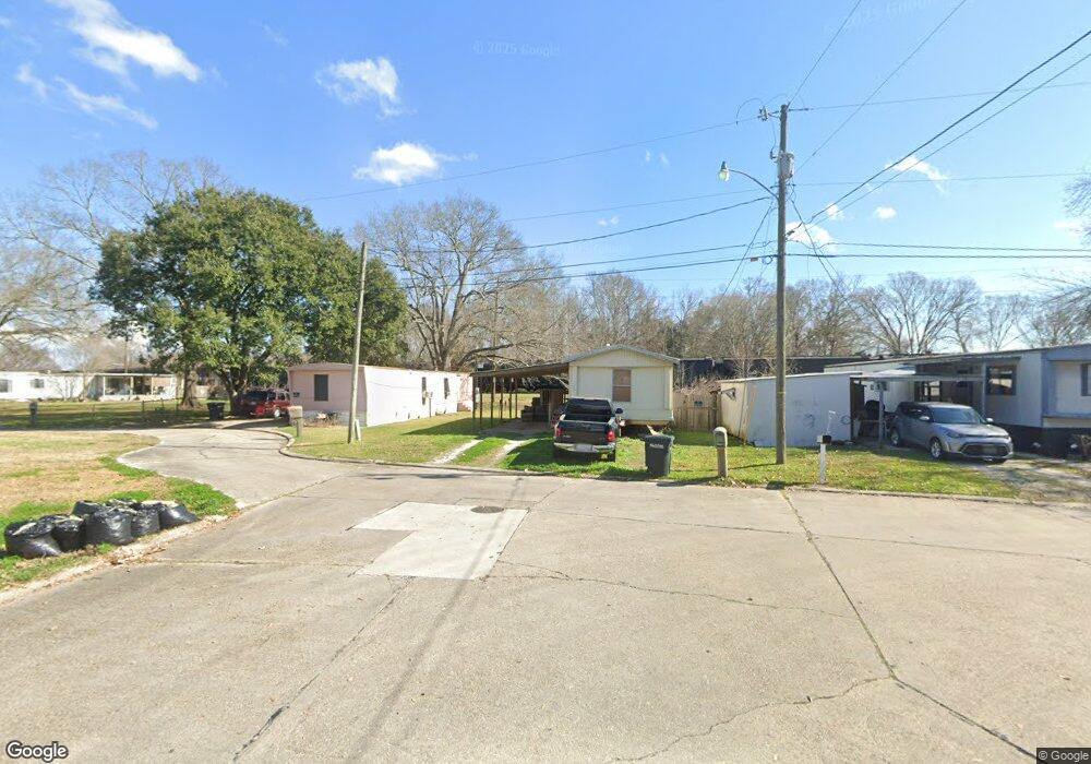 630 Colleen St, New Iberia, LA 70563 - photo 1