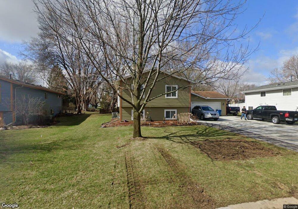 9841 Ives Ln N, Maple Grove, MN 55369 - photo 1