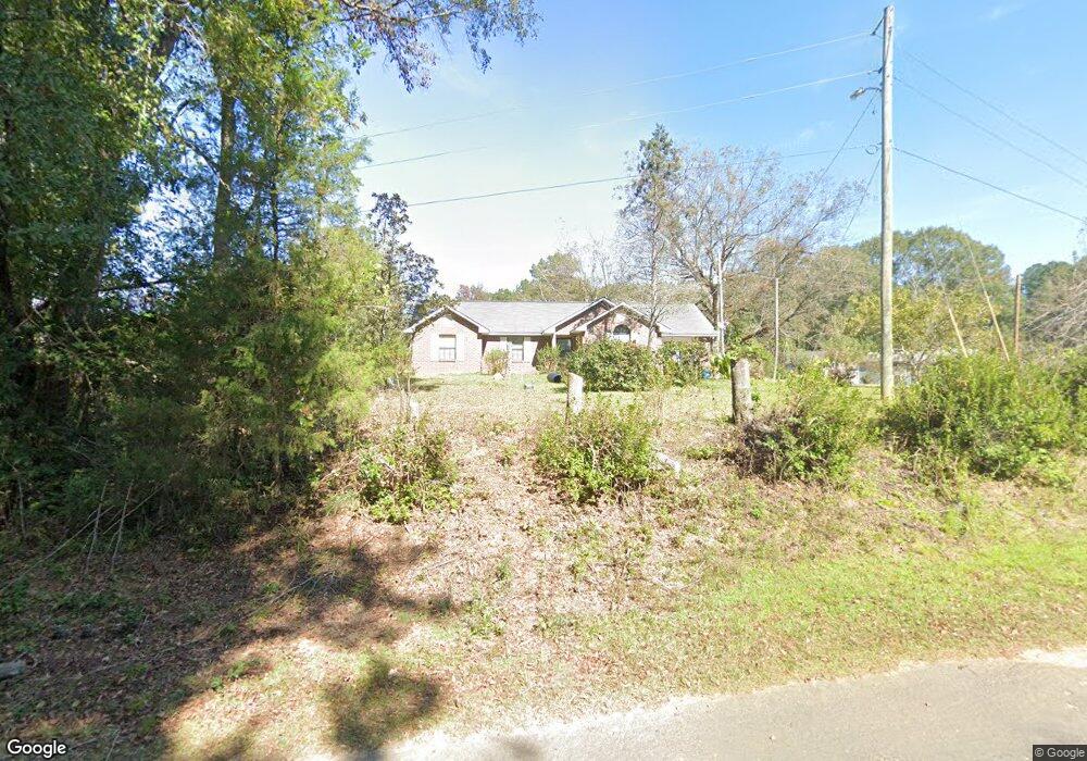 2135 Wa Walker Rd, McComb, MS 39648 - photo 1