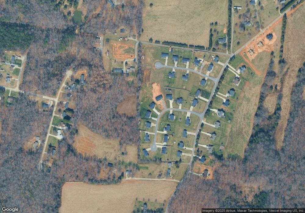 124 Lonehart Ln, Statesville, NC 28625 - photo 1